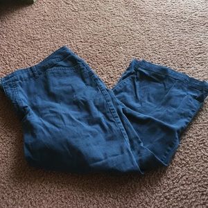 Navy blue Croft & Barrow capris (size: 12)